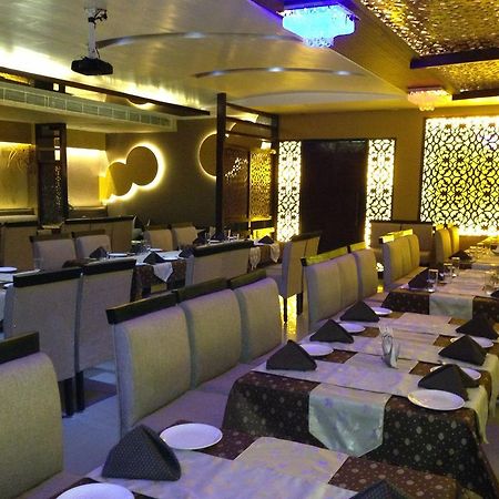 Hotel Silver Stone Ludhiana Extérieur photo