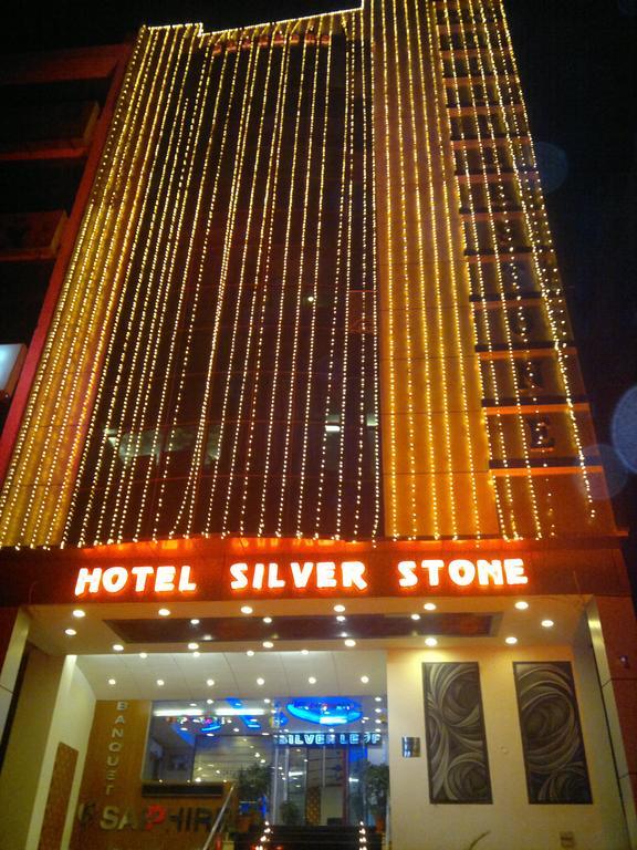 Hotel Silver Stone Ludhiana Extérieur photo