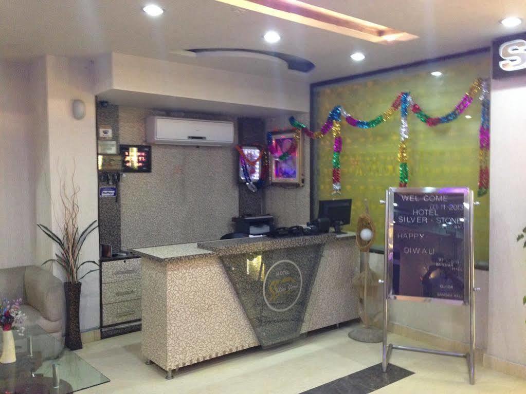 Hotel Silver Stone Ludhiana Extérieur photo